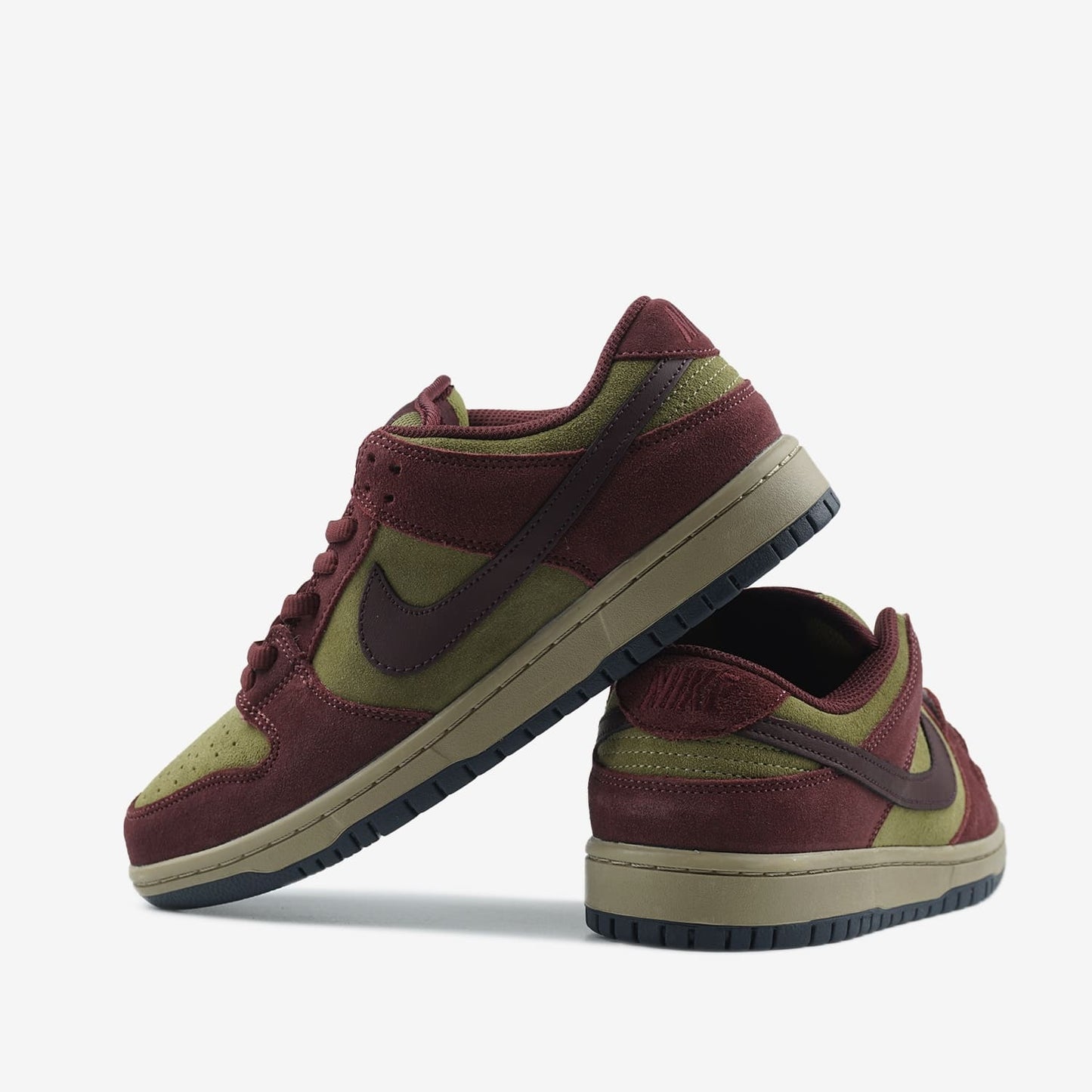 Nike SB Dunk Low Dark Team Red Olive