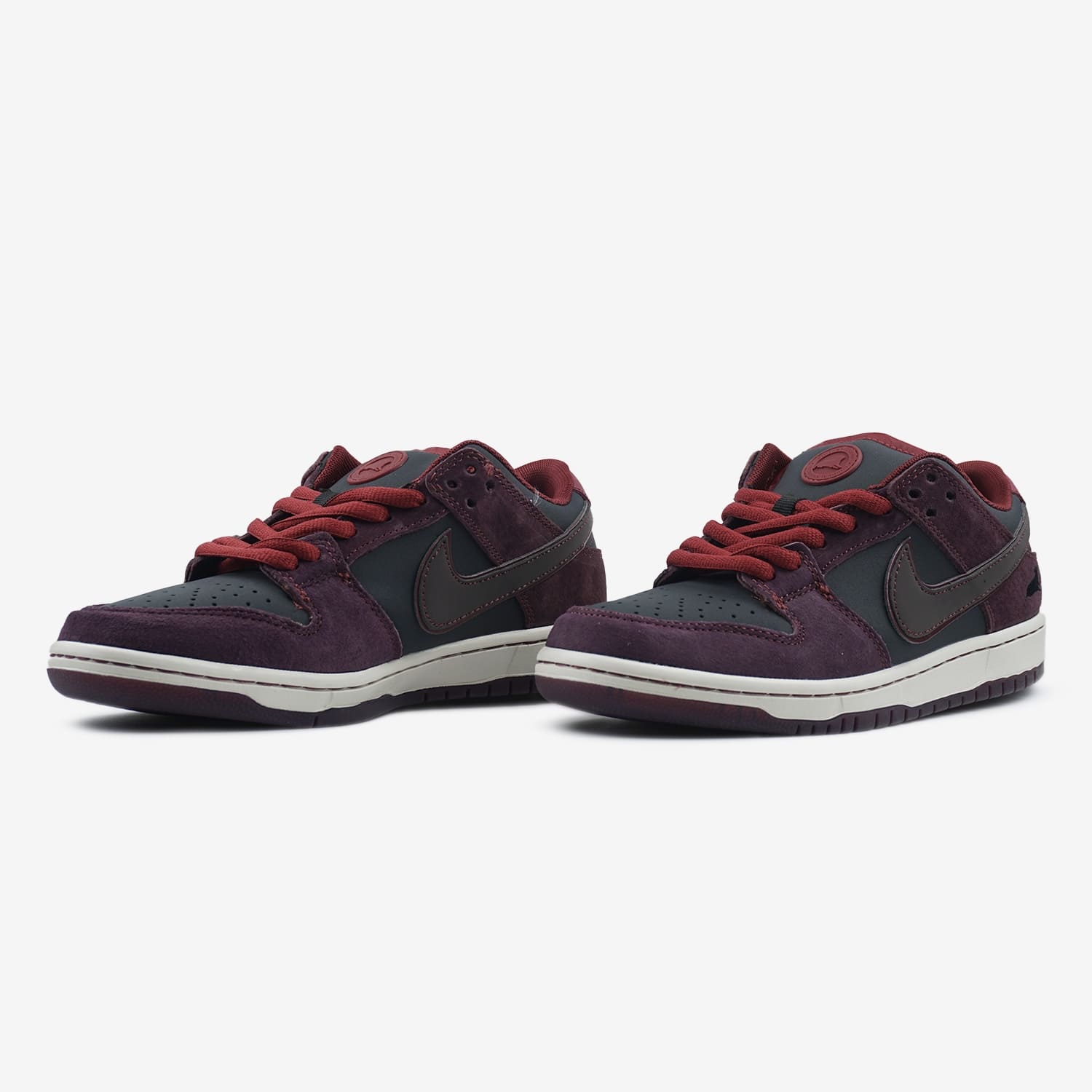 Nike SB Dunk Low x Riot Skateshop – cro.ua