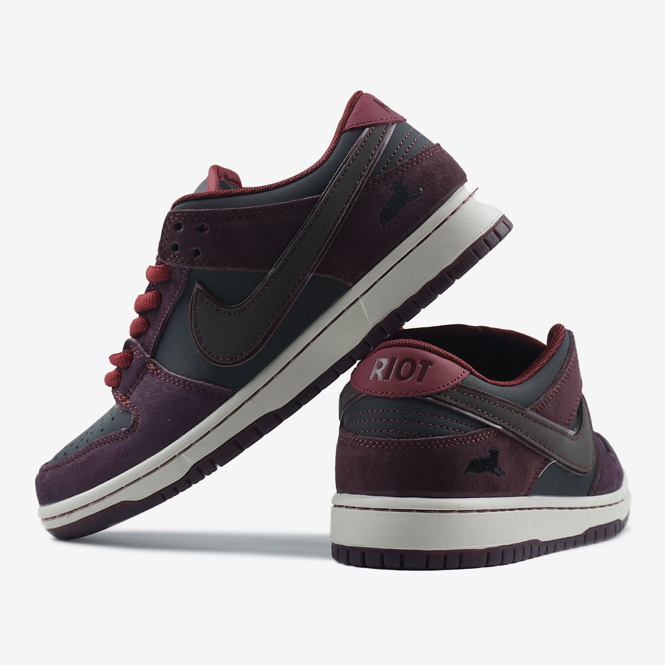 Nike SB Dunk Low x Riot Skateshop – cro.ua