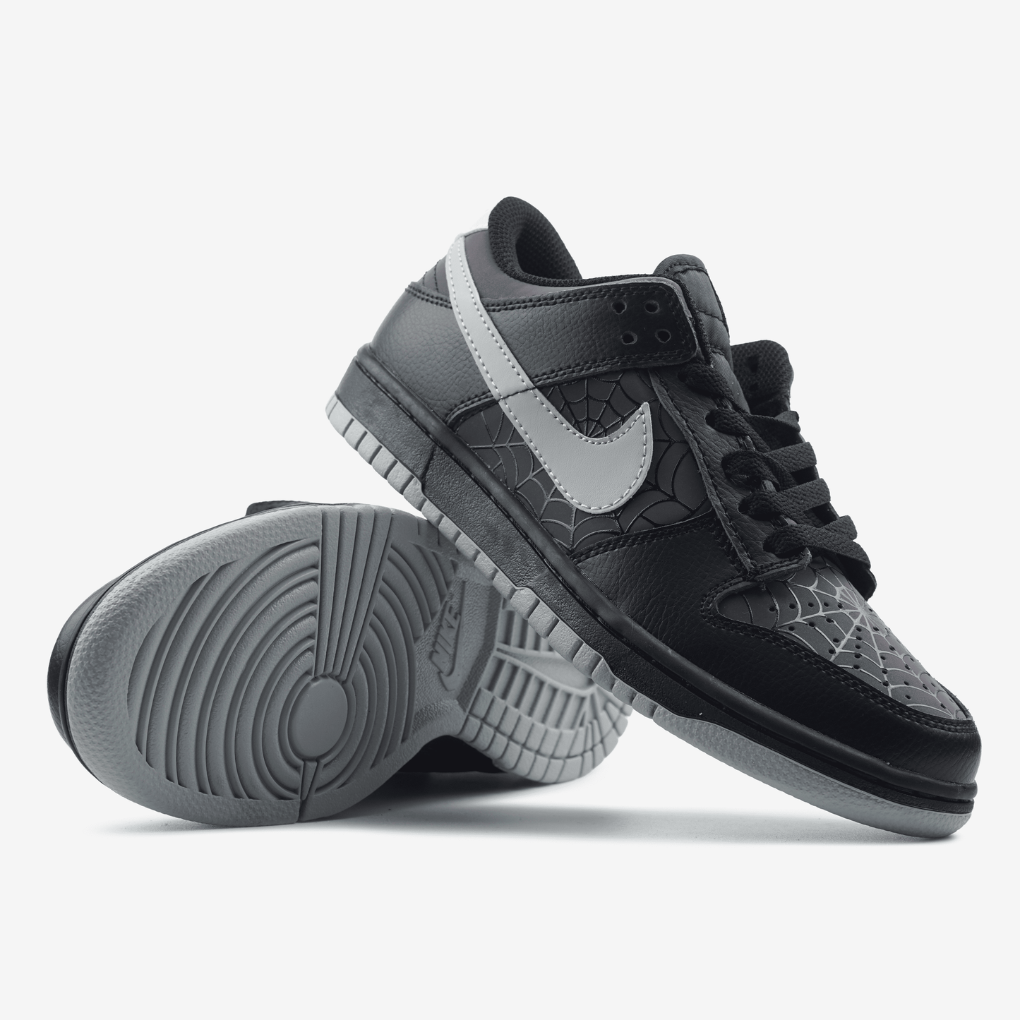 Nike SB Dunk Low GS Symbiote