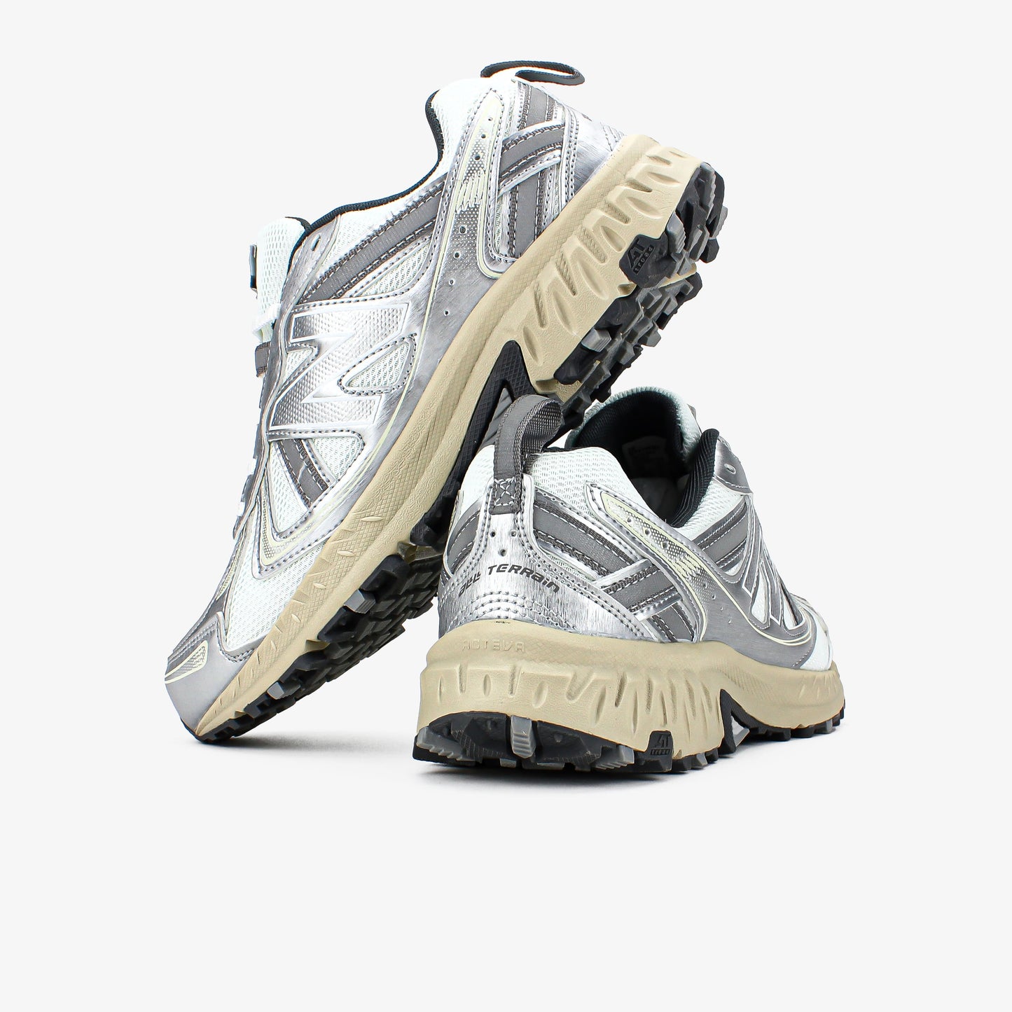 New Balance 410 V5 Silver