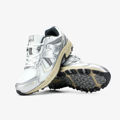 New Balance 410 V5 Silver