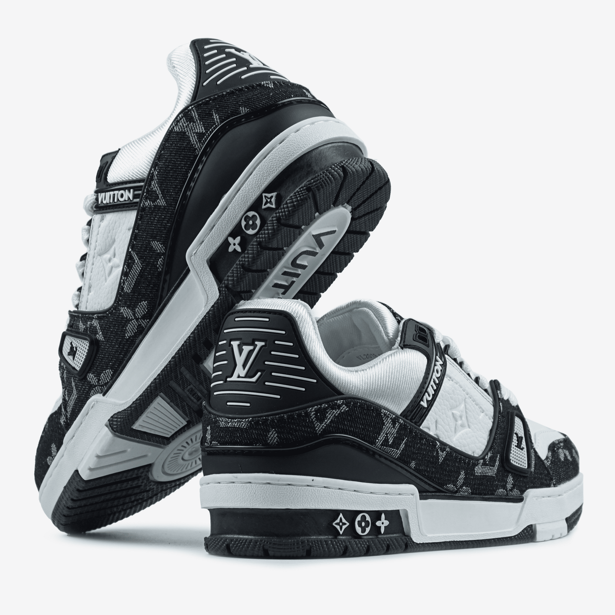 Louis Vuitton Trainer White Black
