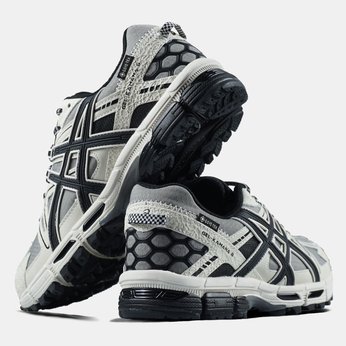 Asics Gel-Kahana 8 Gore-Tex Beige White Black