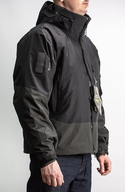 Arc’teryx System Axis Gore-Tex Black