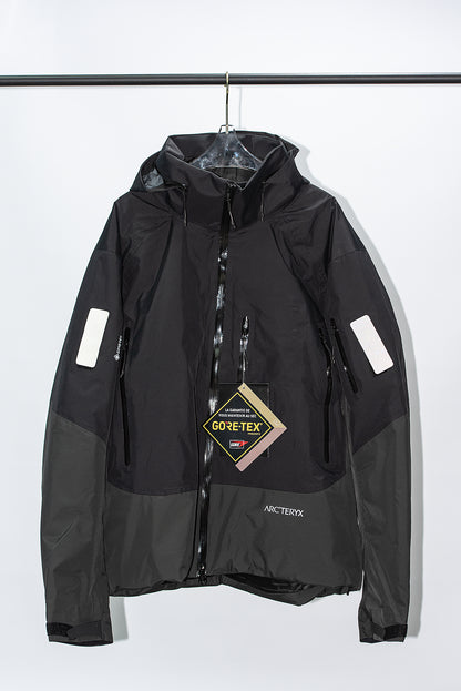 Arc’teryx System Axis Gore-Tex Black