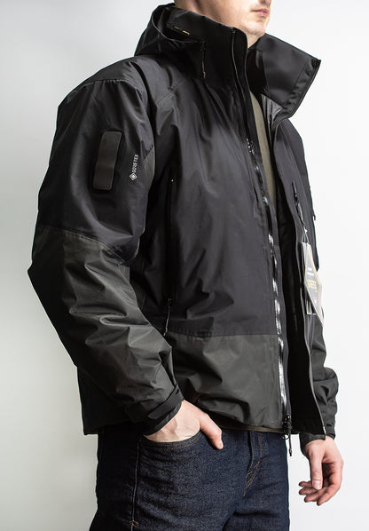 Arc’teryx System Axis Gore-Tex Black