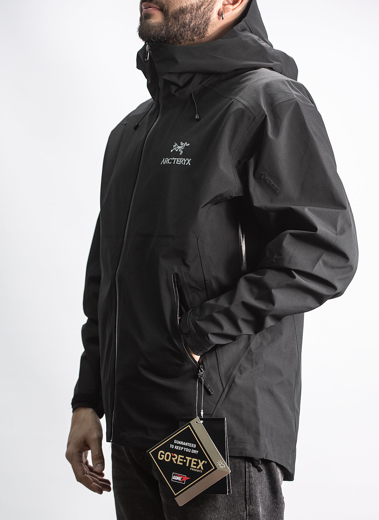 Arc’teryx Beta LT Gore-Tex Black