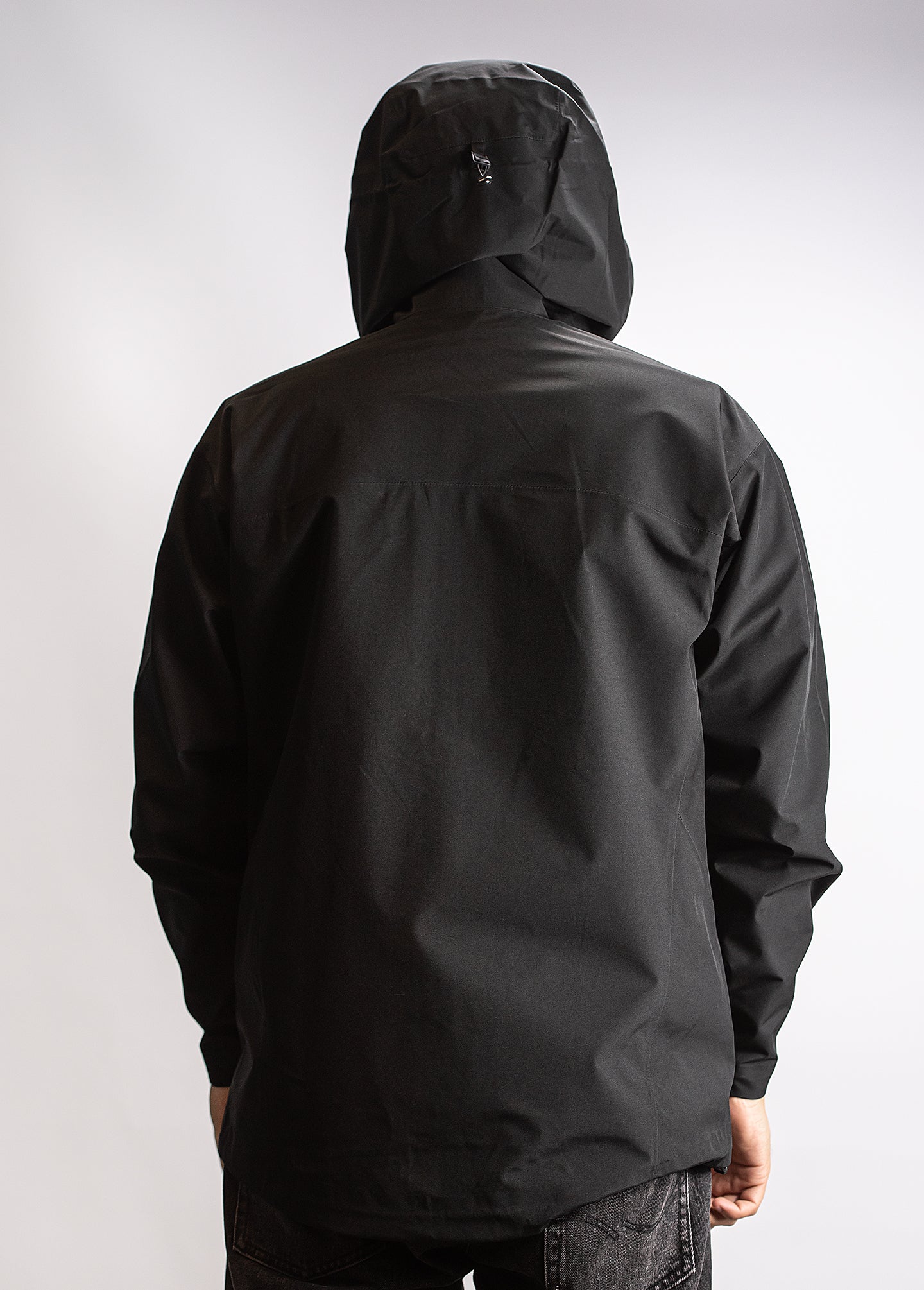 Arc’teryx Beta LT Gore-Tex Black