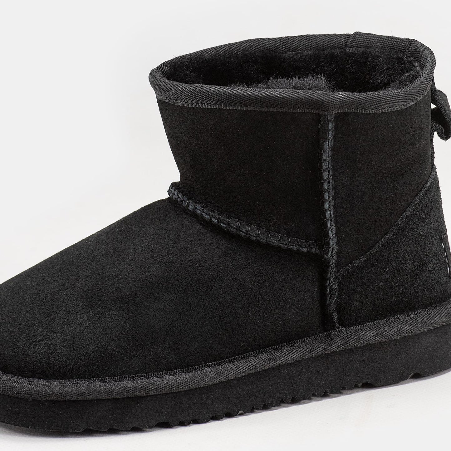 UGG Mini Classic Black Kids