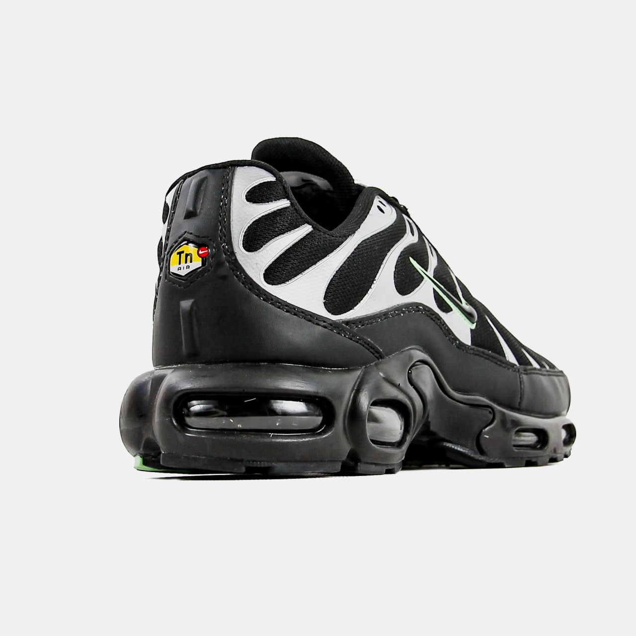 Nike Air Max TN Plus Black White