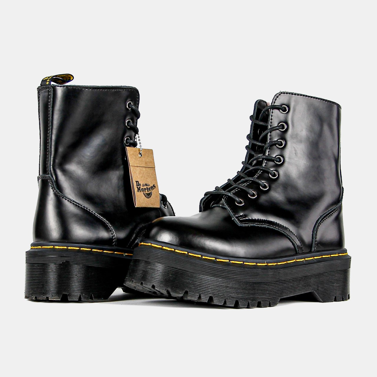 Dr. Martens Jadon Black