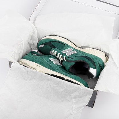 New Balance 2002R Forest Green