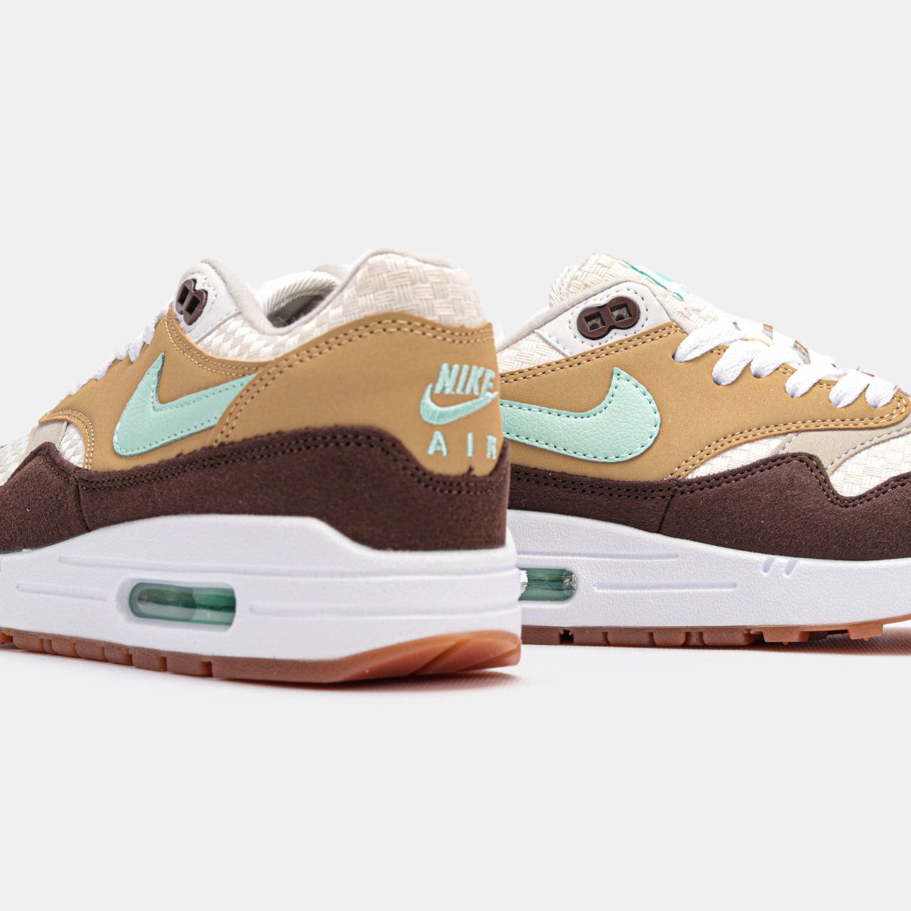 Nike Air Max 1 Crepe Hemp