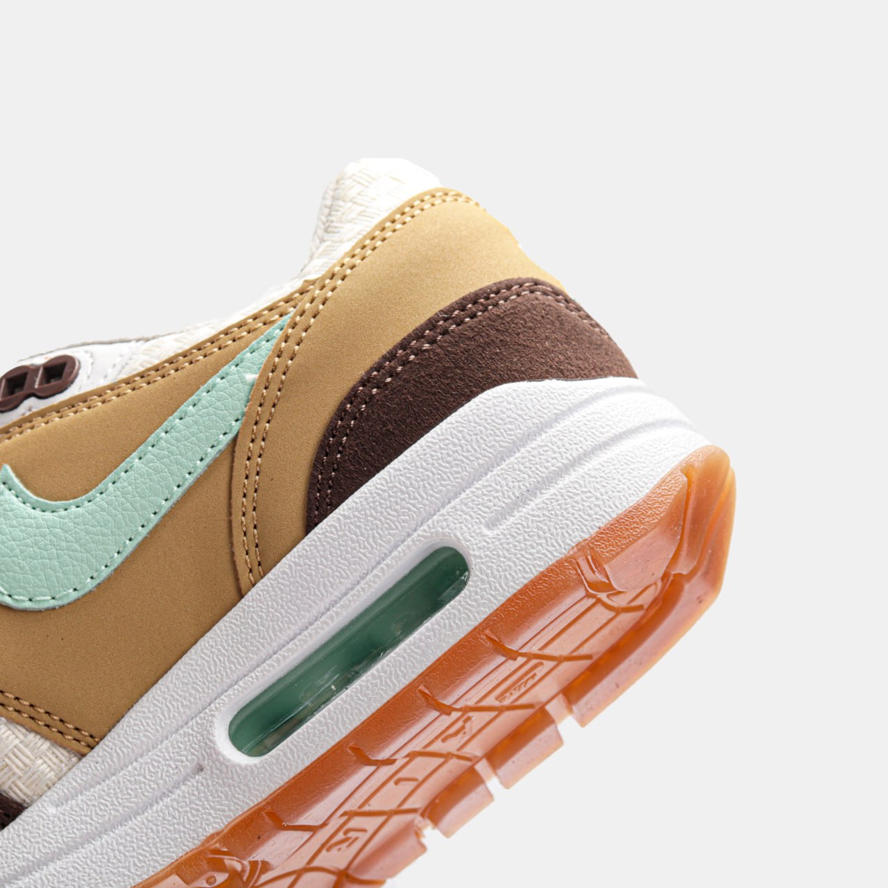 Nike Air Max 1 Crepe Hemp