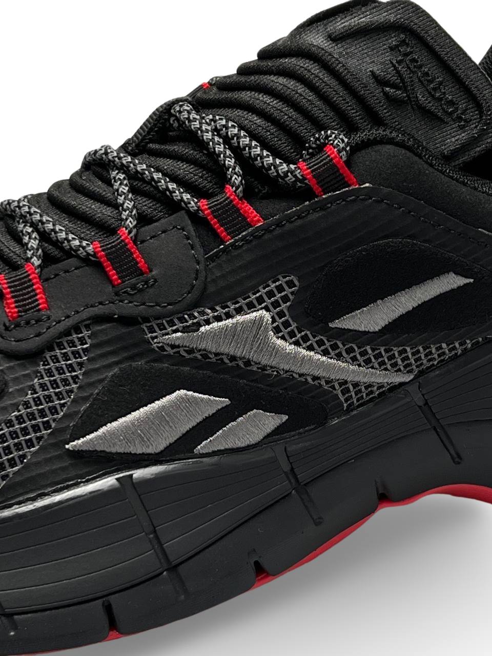 Reebok Zig Kinetica Black Red