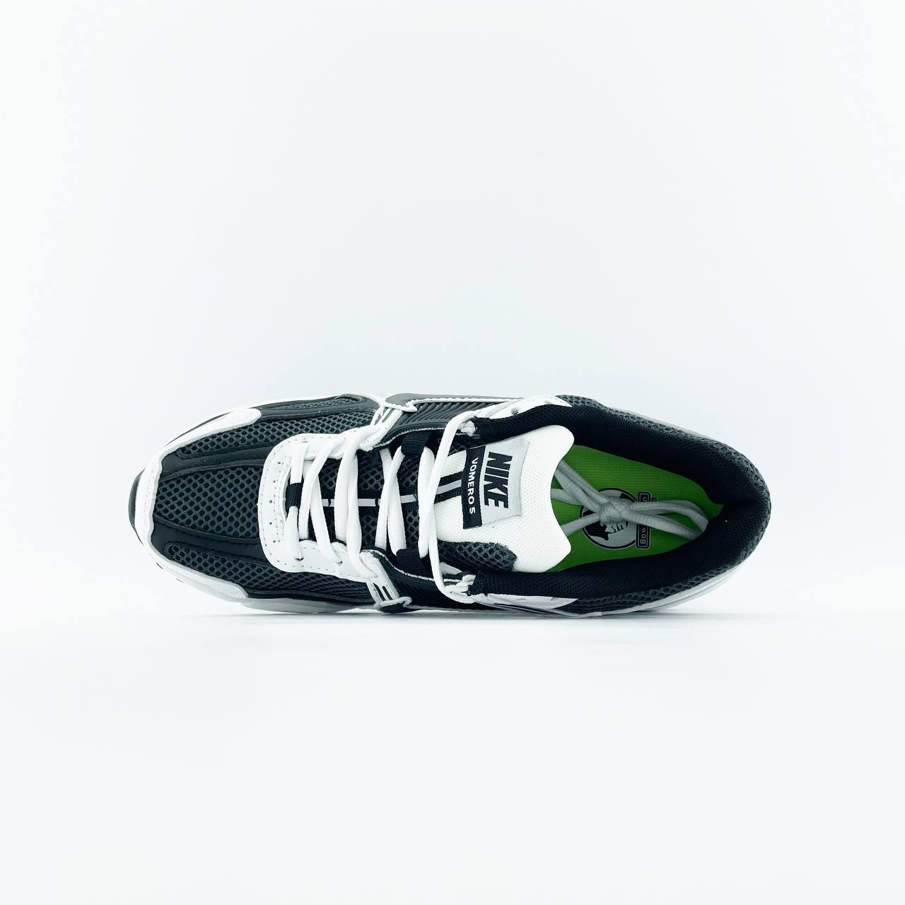 Nike Zoom Vomero 5 Black White