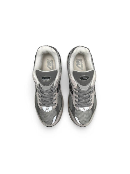 New Balance 2002R Gray