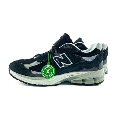 New Balance 2002R Protection Pack Black