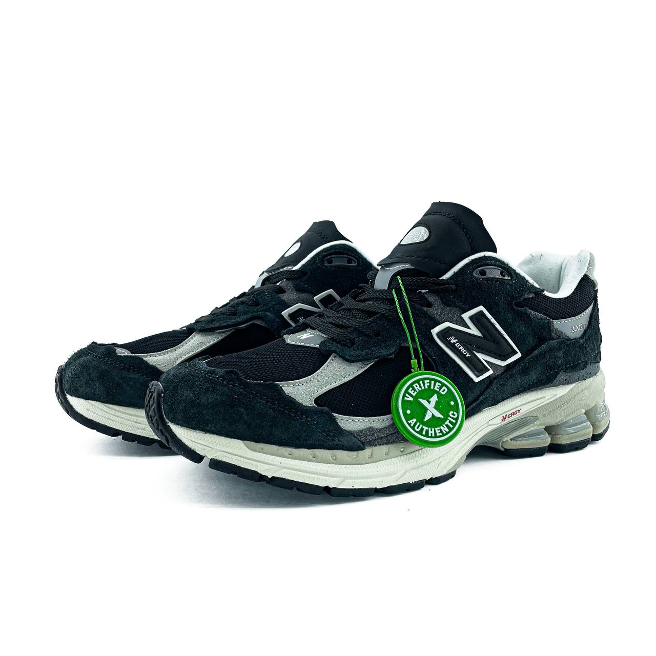 New Balance 2002R Protection Pack Black