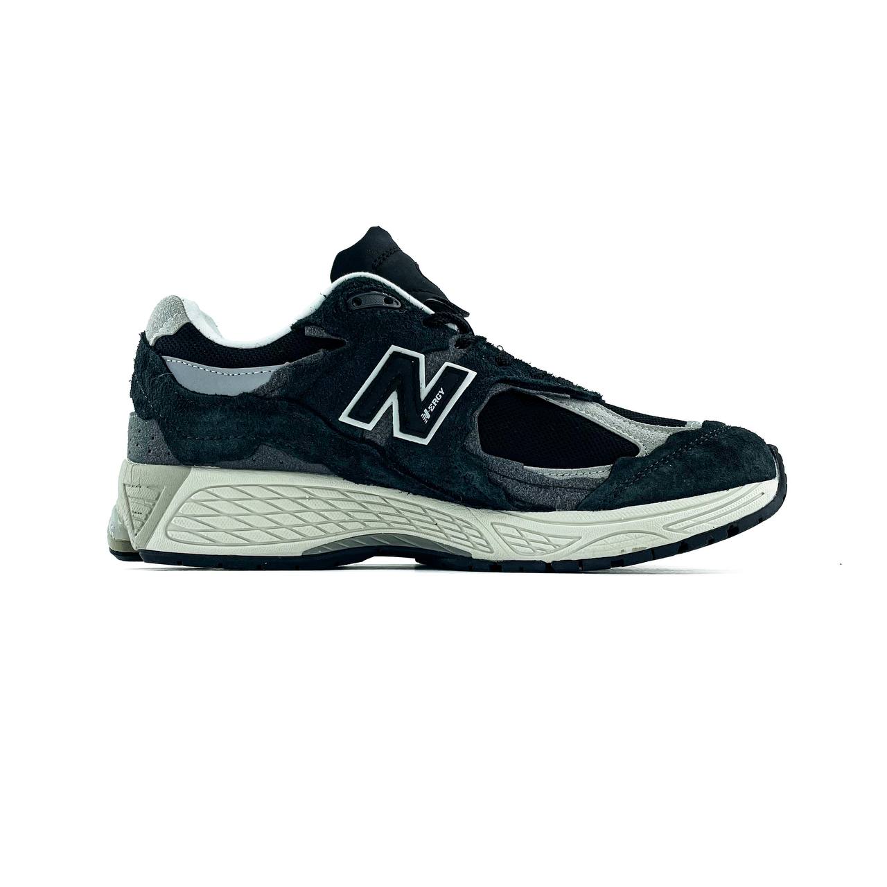 New Balance 2002R Protection Pack Black