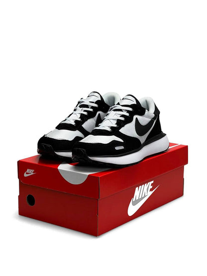 Nike Phoenix Waffle Black White