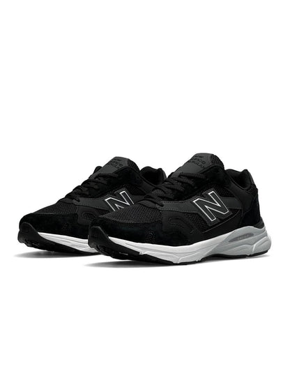 New Balance 920 Black White