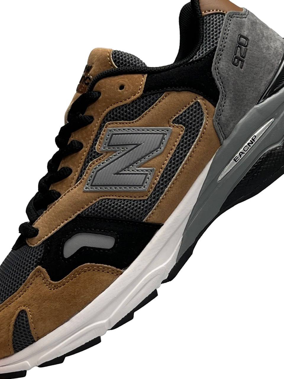 New Balance 920 Black Gray Brown