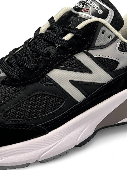 New Balance 990V6 Black White