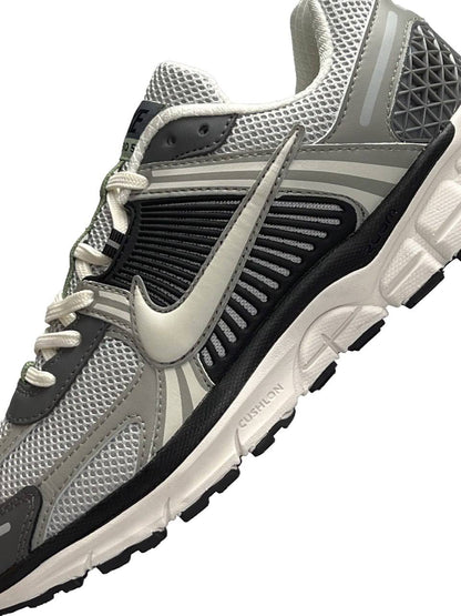 Nike Vomero 5 Gray Black Green