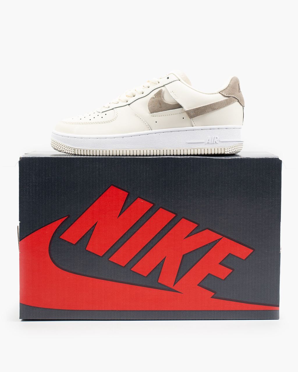 Nike Air Force 1LXX Light Orewood Brown