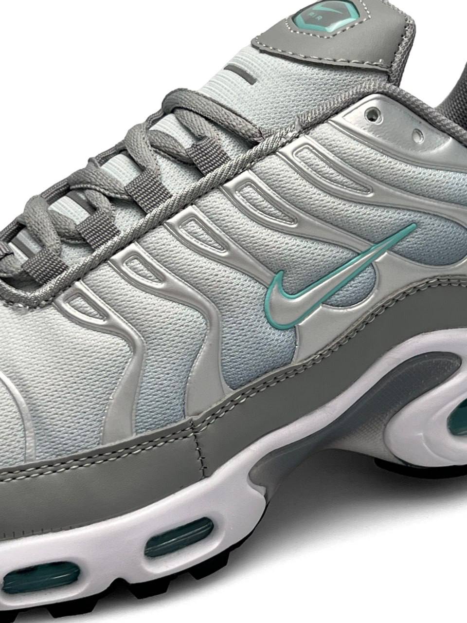 Nike Air Max Plus Silver Sky