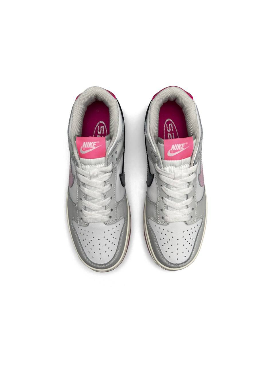Nike SB Dunk Low 520 Pink Puck