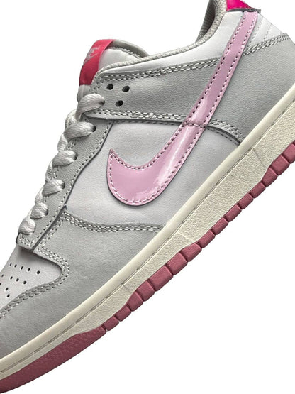 Nike SB Dunk Low 520 Pink Puck