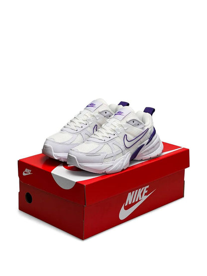 Nike Runtekk White Purple