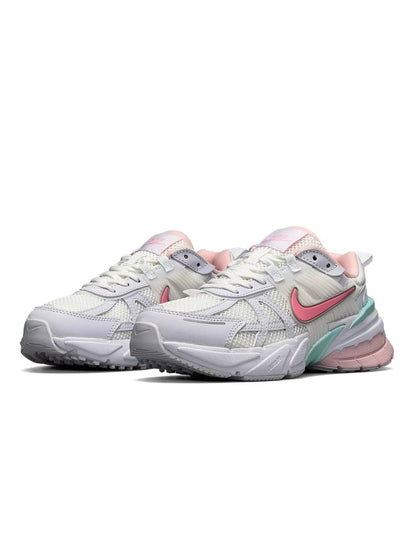 Nike Runtekk White Pink