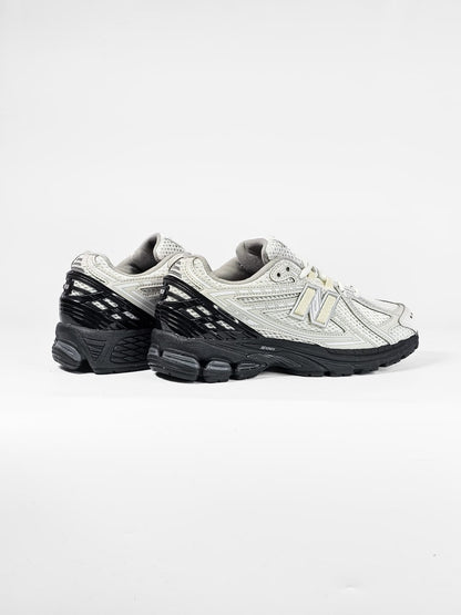 New Balance 1906R Gray Black