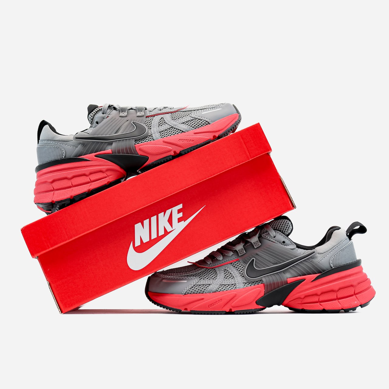 Nike Runtekk Red Graphite