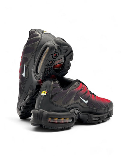 Nike Air Max TN Plus Black Red / Pink Sunset