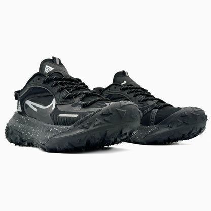 Nike ACG Mountain Fly Black White Logo