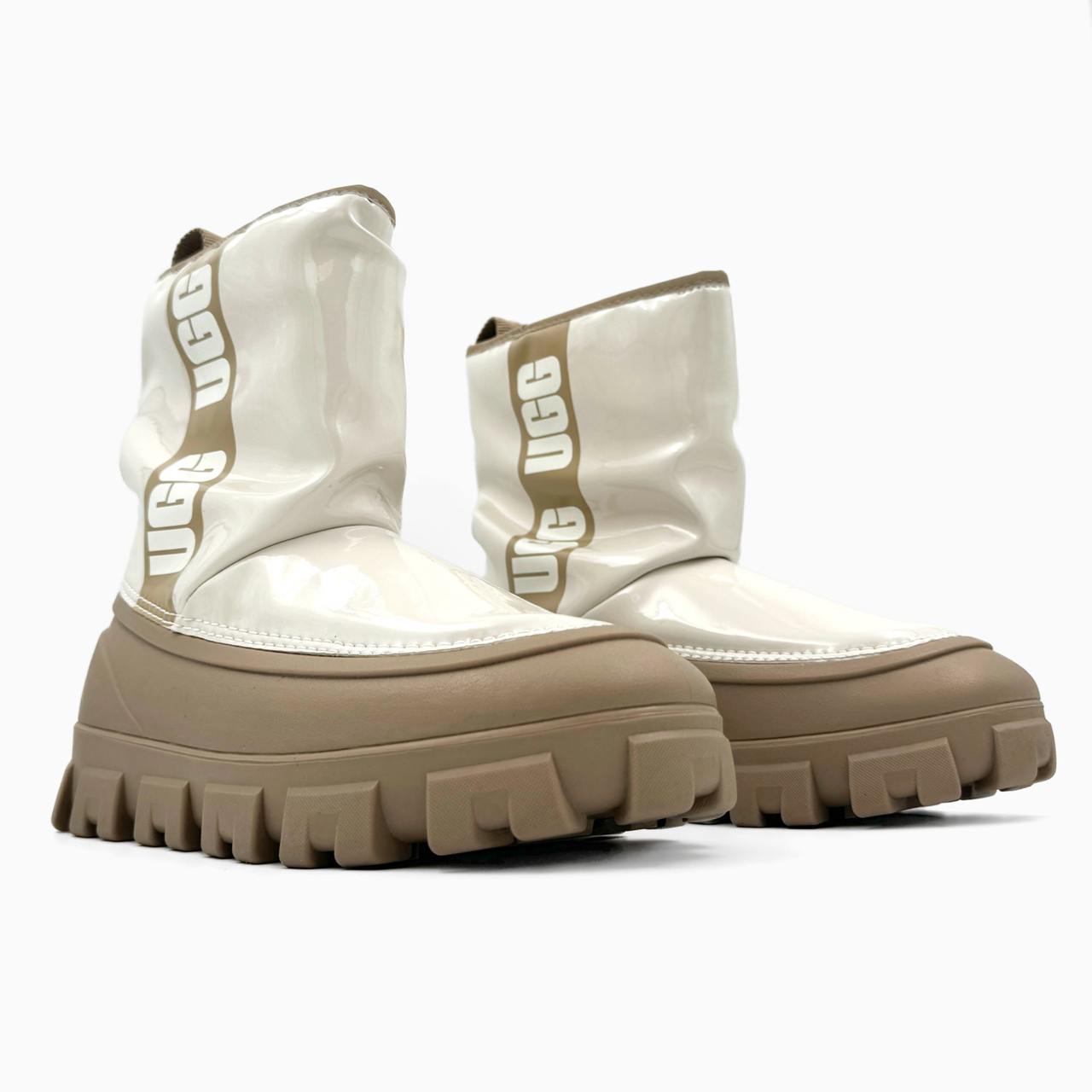 Ugg Classic Brellah Mini Boot Beige