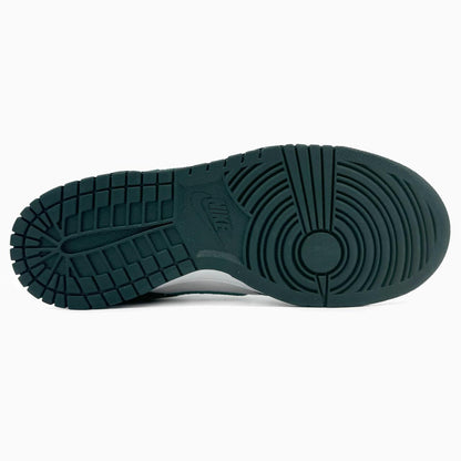 Nike SB Dunk Low Varsity Green