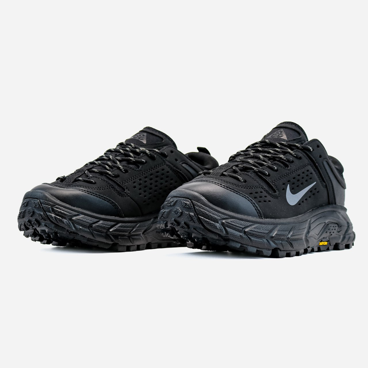 Nike ACG Black