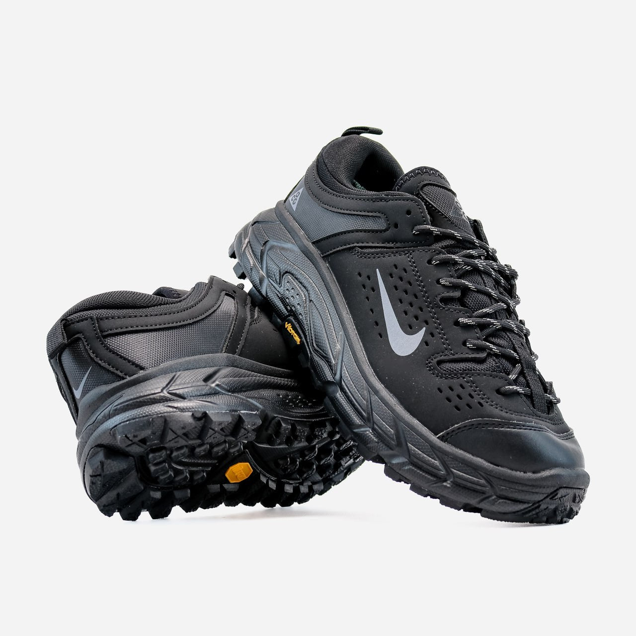 Nike ACG Black