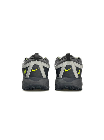 Nike ACG Running Grey