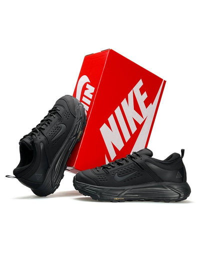 Nike ACG Running Black