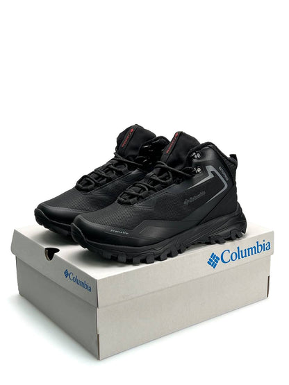 Columbia Trailstorm Black Red Fur