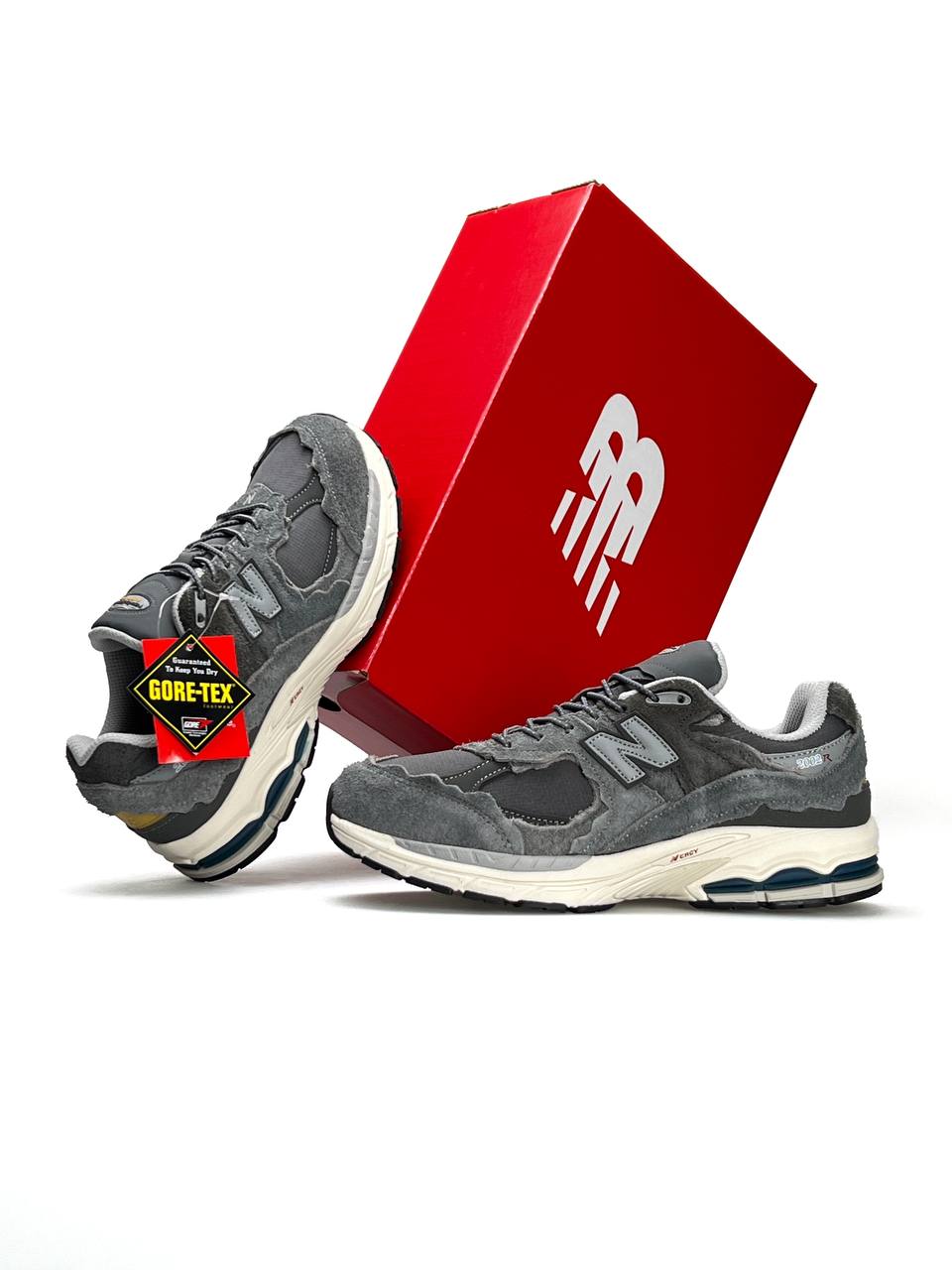 New Balance 2002R Gore-Tex Grey