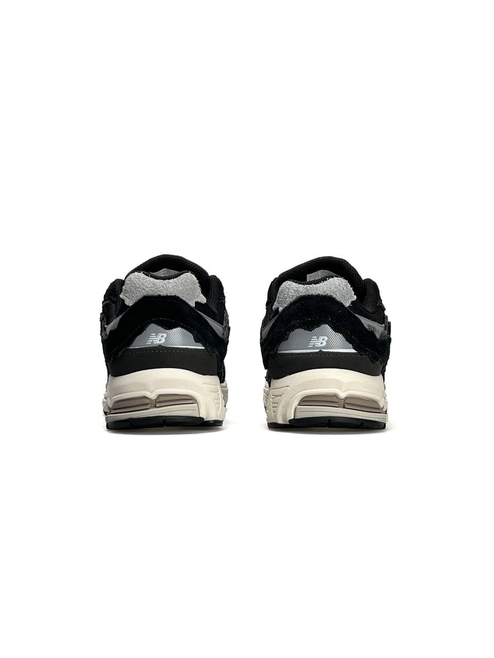 New Balance 2002R Gore-Tex Black Beige