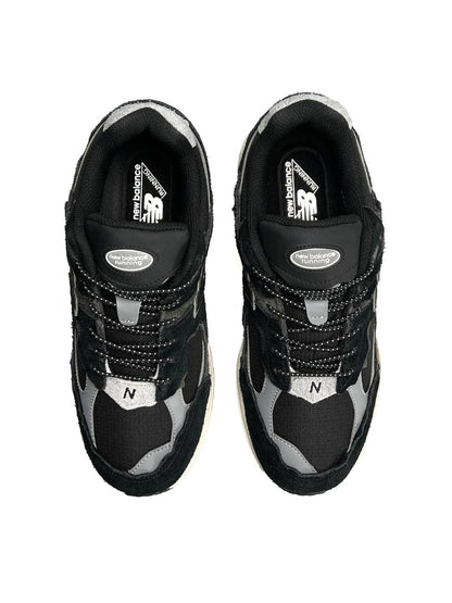 New Balance 2002R Gore-Tex Black Beige